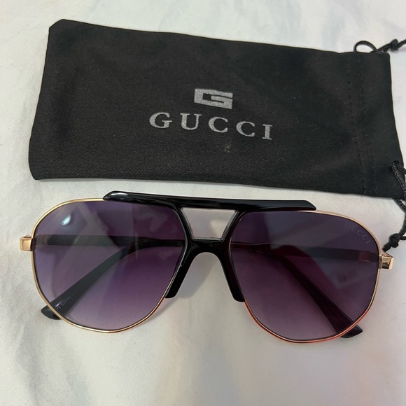 Accessories - Aviator Style Sunglass